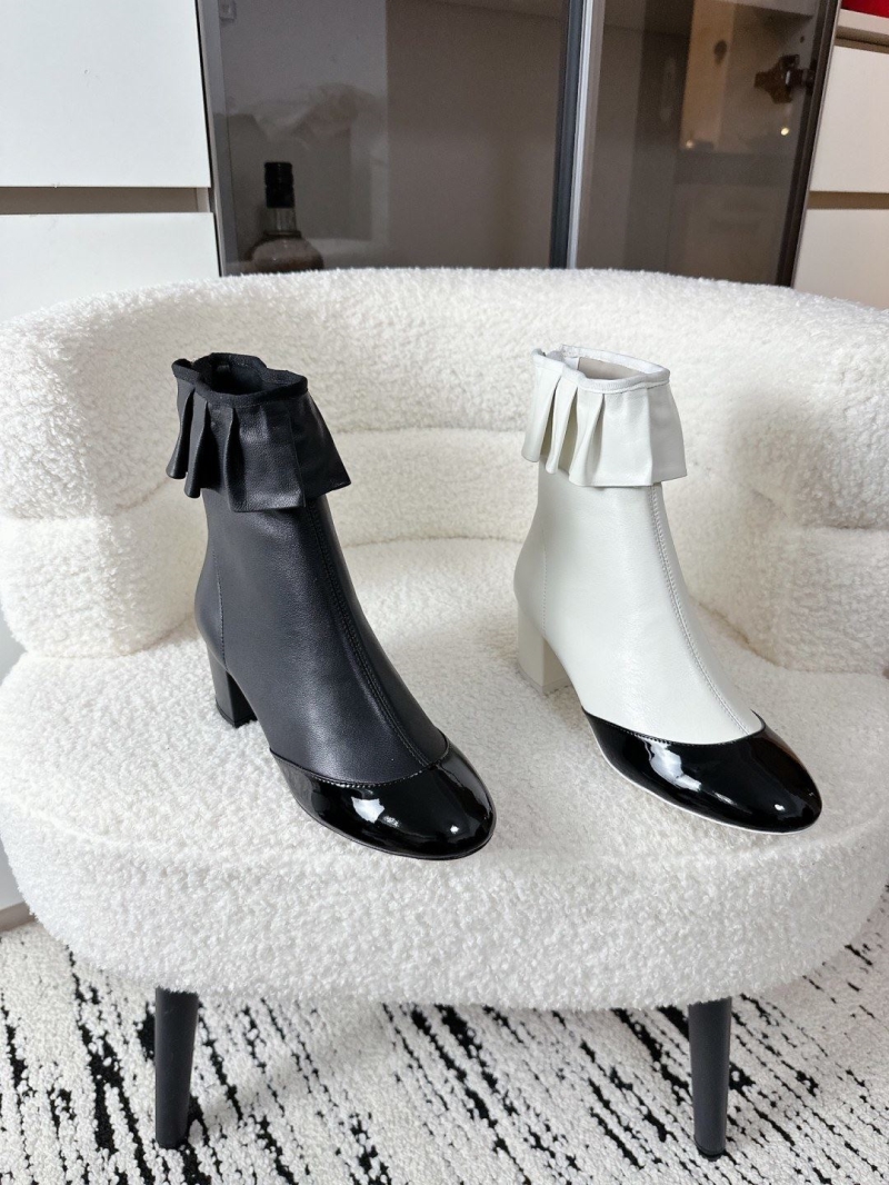 Ch**el boots